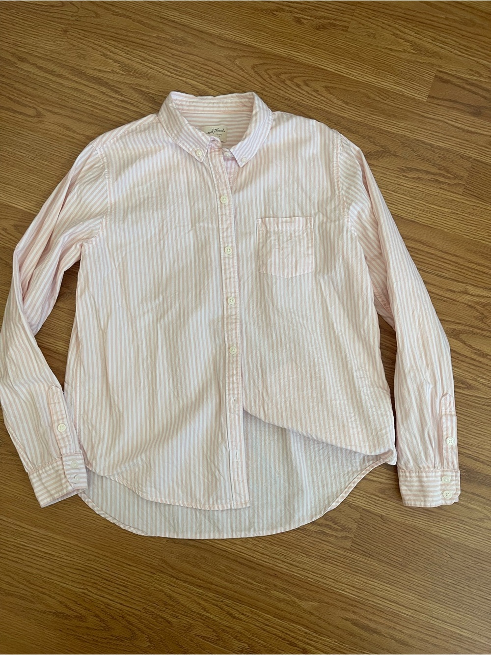 BabyPink New Preppy minimalist noncore Striped ButtonUp Shirt Universal Threads